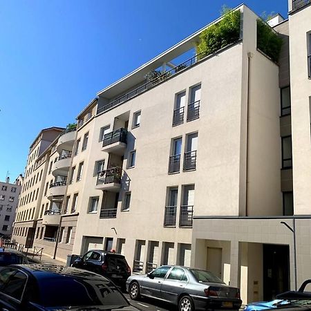Beau Studio Tout Confort Au Calme Avec Parking . Lägenhet Villeurbanne Exteriör bild